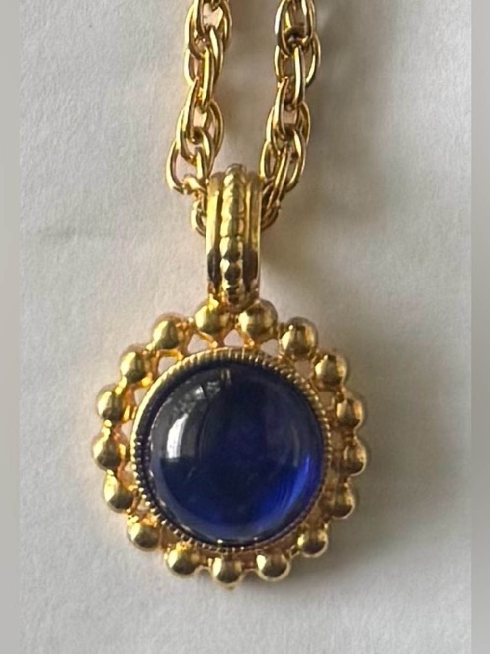 Vintage 1980s Gold-Tone Statement 18”Necklace with Royal Blue Cabochon Pendant